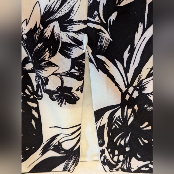 White House Black Market black cream floral pencil skirt fully lined sz 10 - Picture 5 of 8